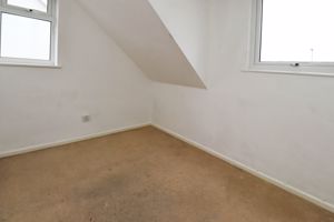 PYEFLEET CLOSE- click for photo gallery